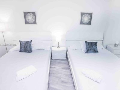 1200 Brickell Bay Dr APT 2016, Miami, FL, 33131