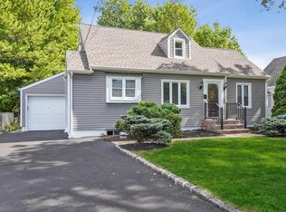 549 Mountain Ave, Springfield, NJ 07081