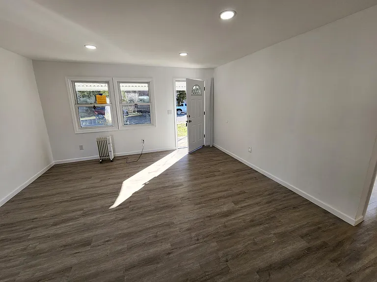 502 Willow Blvd — Photo 5