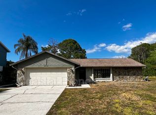 3233 Oakwood Pl, Tarpon Springs, FL 34688