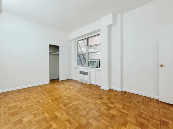 66 Overlook Terrace image 8 of 12