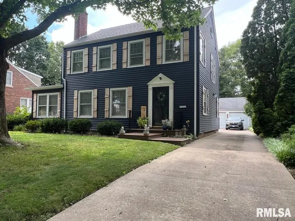 622 Memorial Dr, Macomb, IL 61455