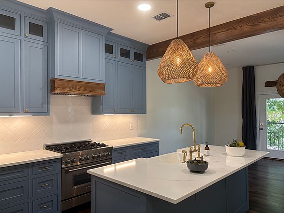 2nd image of 4307 McKinney Ave APT 1