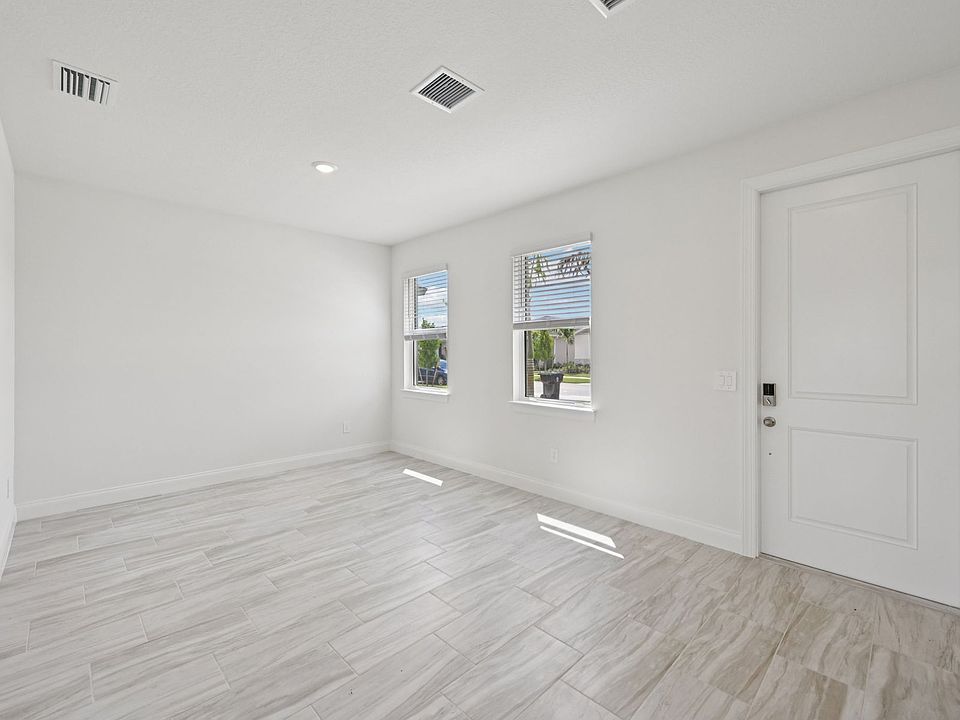 Flex room