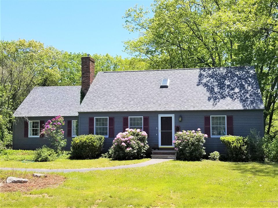1st image of 5 Leeward Ln