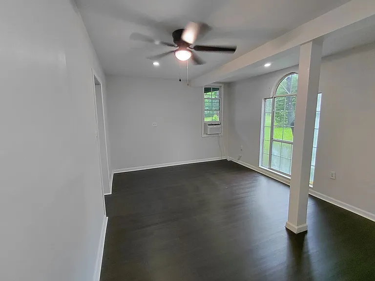 3849 Lyons St — Photo 24