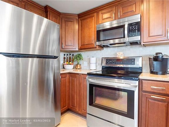2nd image of 1625 SE 10th Ave APT 1009