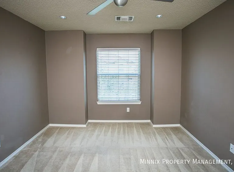 2101 Main St #1 — Photo 37