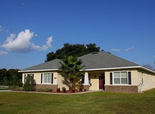310 Waters Edge Dr, Leesburg, FL 34748