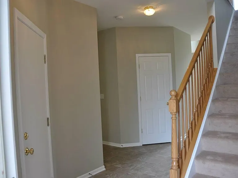 109 E Haines Dr — Photo 10