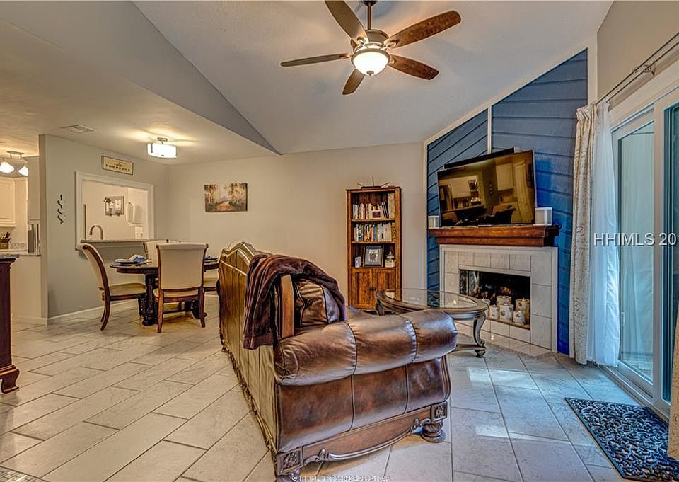 1st image of 96 Mathews Dr APT 62