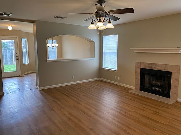 4th image of 103 Dogwood Dr