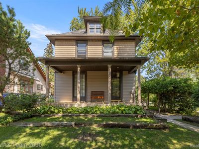 22306 Nowlin St, Dearborn, MI, 48124