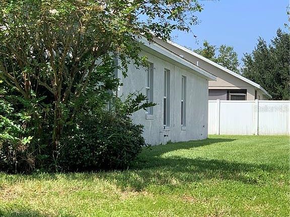 3rd image of 2507 Balmoral Dr