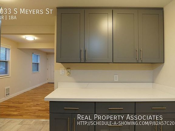 3rd image of 1033 S Meyers St