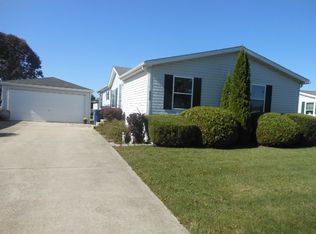 403 Hyacinth Ln, Matteson, IL 60443