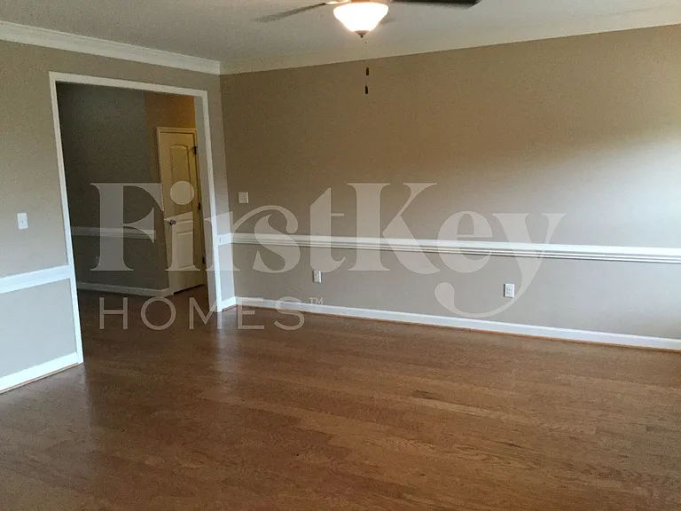 293 Majestic Oak Dr — Photo 3