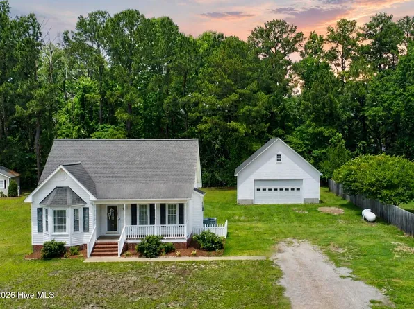 126 Edgewater Road, Washington, NC 27889