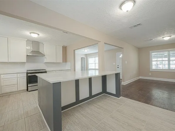 10402 Onslow Street, Houston, TX 77016