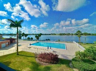 305-20840 NE San Simeon Way #305, Miami, FL 33179