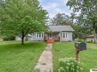 912 W G St, Wymore, NE 68466