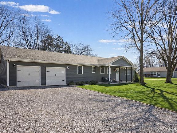 2nd image of 203 S Walnut St