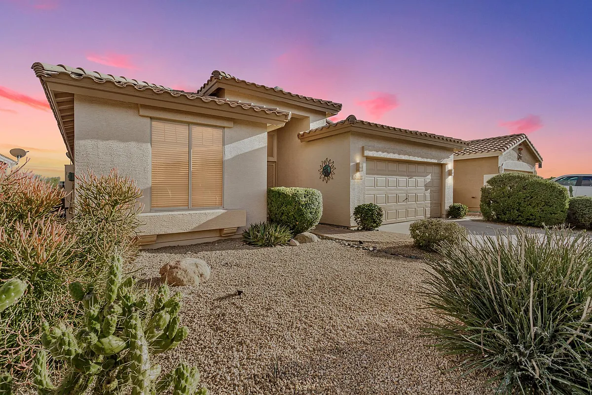 Building Photo - 6497 S Ginty Dr