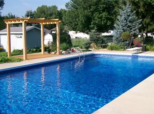 118 Teddy St, Brooklyn, WI 53521