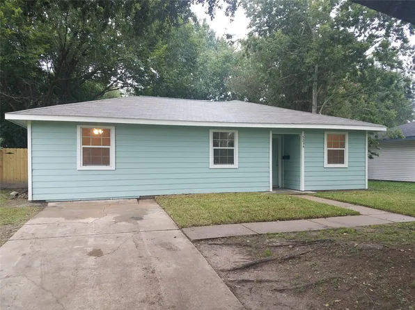 5234 Ripplebrook Dr, Houston, TX 77045