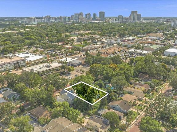 4th image of 1509 Woodward St #1
