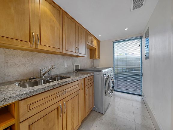 5th image of 8020 East Dr #111