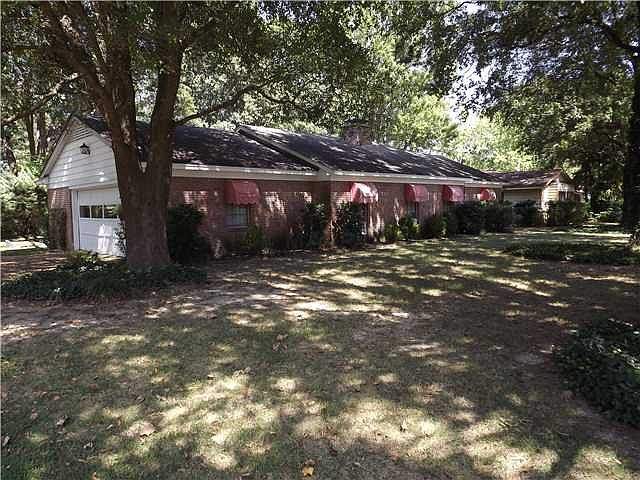 1st image of 4804 Hallbrook Dr