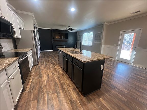 4th image of 2163 Turnbury Ln
