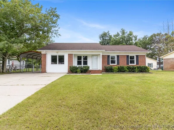 5889 Hunting Ridge Rd, Hope Mills, NC 28348