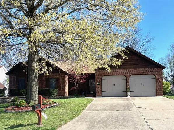 10 Ravens Pointe Lake, Lake Saint Louis, MO 63367