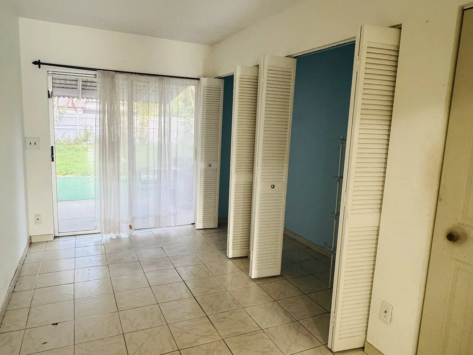 4 bed, $2,800 — Photo 3