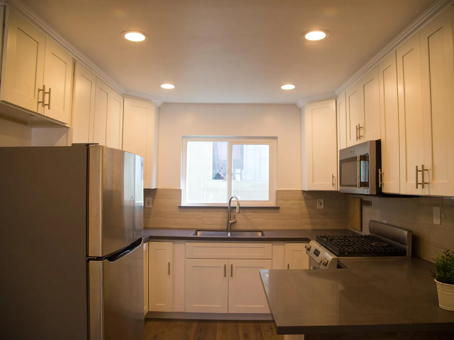 1 bed, 750 sqft, $1,975 — Photo 4