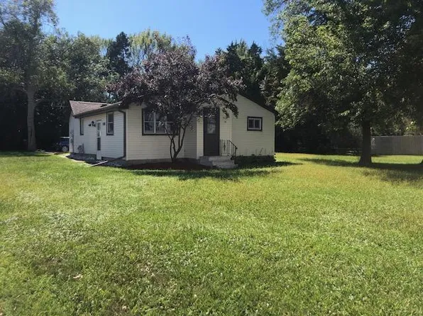 508 7th St SW, Waseca, MN 56093