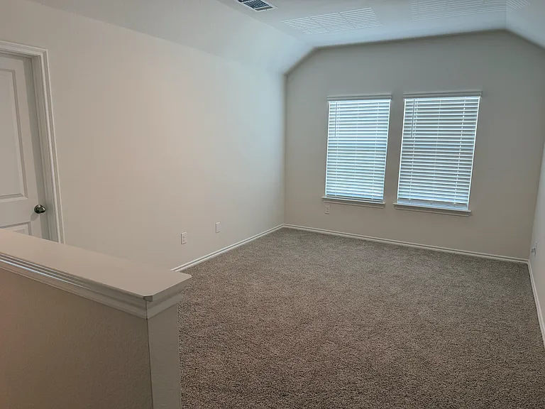 1513 Silver Canoe Way — Photo 15