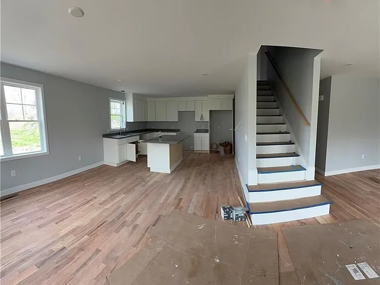 124 Birch Swamp Rd #A — Photo 3