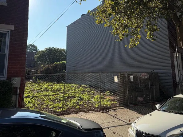 1409 N Bouvier St, Philadelphia, PA 19121