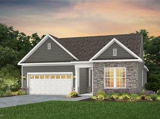 8115 Brookview Ln, Mentor, OH 44060