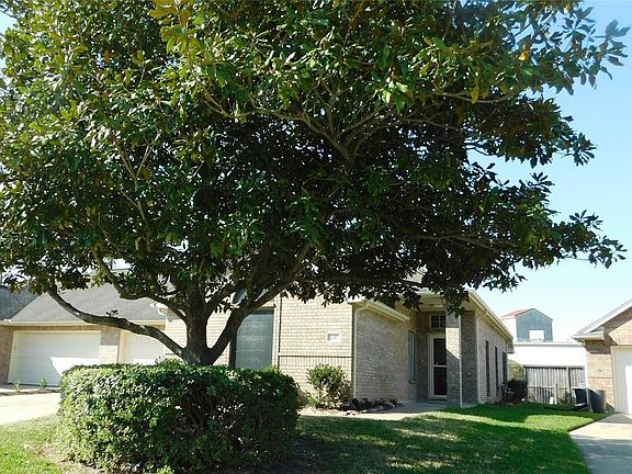 2nd image of 710 Apple Blossom Dr
