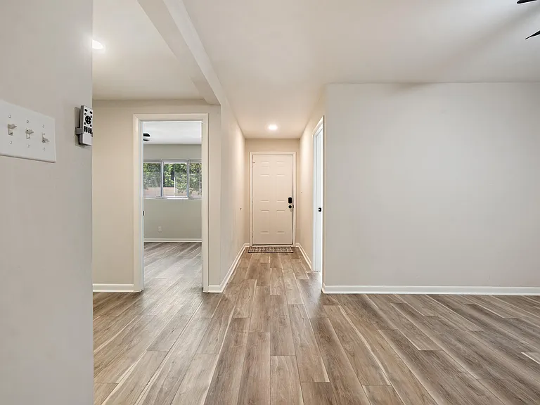 201 Howell St #600C — Photo 5