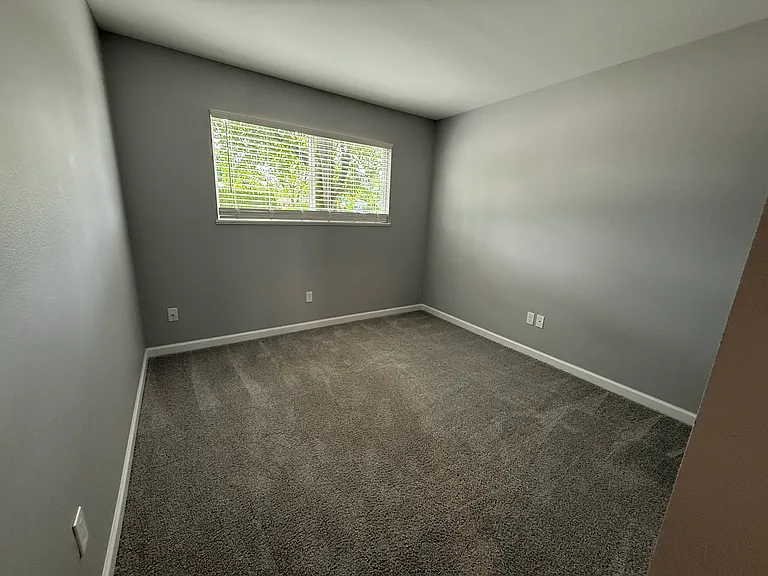 Arbor View Apartments — Photo 10