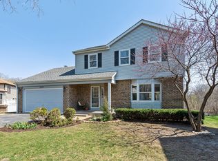 33253 N Gagewood Ln, Grayslake, IL 60030