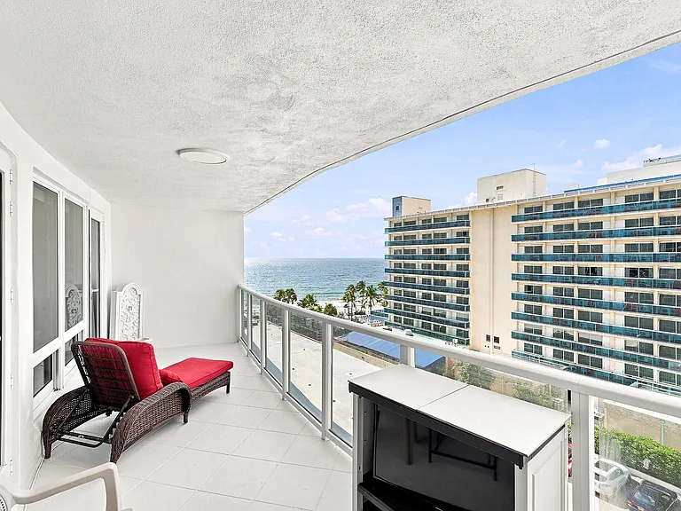 4100 Galt Ocean Dr #604 — Photo 15