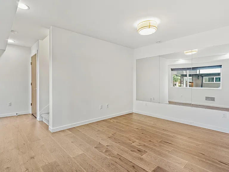 2416 NW 62nd St — Photo 8