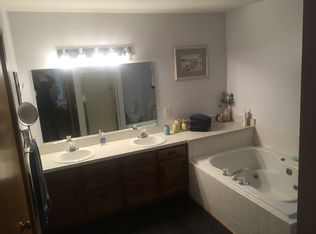 2611 Foxwood Dr, Ashland, OH 44805