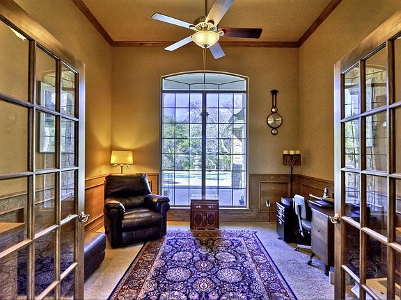 5th image of 326 Leafdale Trl